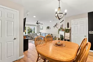 38 Walnut Cir, Merrimack, NH 03054 - Photo 9