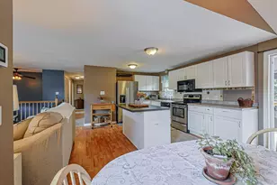 39 Salmon Falls Rd, Rochester, NH 03868 - Photo 11
