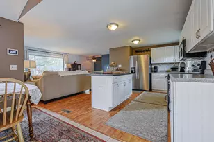 39 Salmon Falls Rd, Rochester, NH 03868 - Photo 9