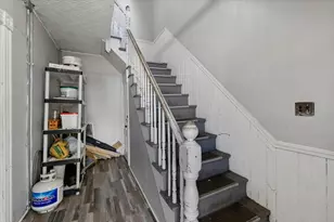 223 Green St, Manchester, NH 03103 - Photo 25