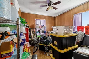 223 Green St, Manchester, NH 03103 - Photo 23