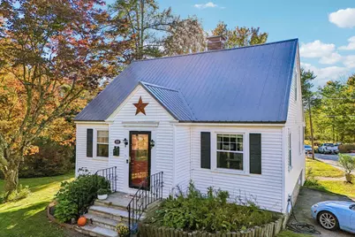88 Broadway Street, Pembroke, NH 03275 - Photo 3