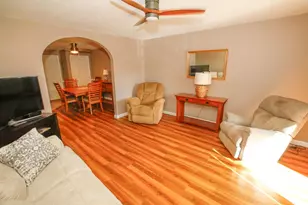 2 Timberwood Dr, Goffstown, NH 03045 - Photo 3