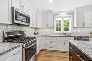 256 Villager Rd, Chester, NH 03036 - Photo 11