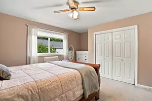 1324 Goffstown Rd, Manchester, NH 03102 - Photo 19