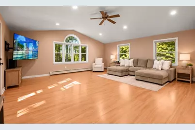 9 Brady Avenue, Derry, NH 03038 - Photo 11