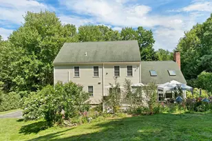 43 Peabody Dr, Brentwood, NH 03833 - Photo 3