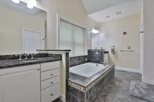 14 Hancock Dr, Bedford, NH 03110 - Photo 33