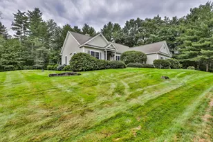 14 Hancock Dr, Bedford, NH 03110 - Photo 5