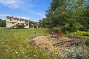 17 Willow St, Derry, NH 03038 - Photo 35