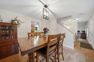17 Willow St, Derry, NH 03038 - Photo 17