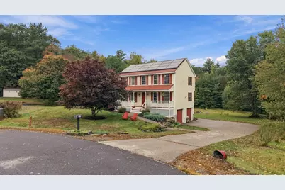 17 Willow Street, Derry, NH 03038 - Photo 3