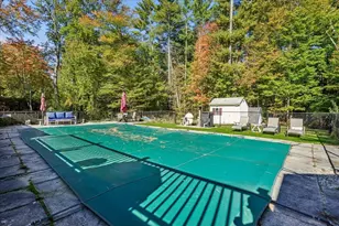 96 Meadowcrest Dr, Bedford, NH 03110 - Photo 49