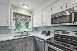 14 Shelburne Rd, Merrimack, NH 03054 - Photo 7