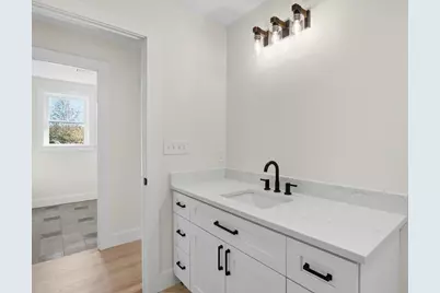 22 Nolet Avenue, Salem, NH 03079 - Photo 25