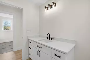 22 Nolet Ave, Salem, NH 03079 - Photo 25