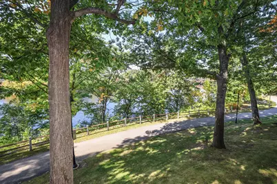 125 Riverwalk Way, Manchester, NH 03101 - Photo 23