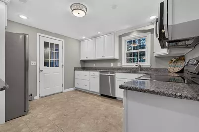 11 Chestnut Hill Road, Londonderry, NH 03053 - Photo 11