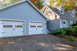 11 Chestnut Hill Rd, Londonderry, NH 03053 - Photo 3