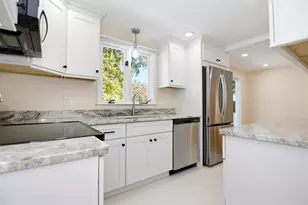 16 Taylor St, Salem, NH 03079 - Photo 5