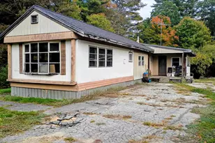 8 Darren Dr, Raymond, NH 03077 - Photo 1