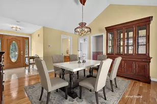8 Glasgow Cir, Hudson, NH 03051 - Photo 7