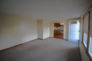 4 Travers St, Hudson, NH 03051 - Photo 5