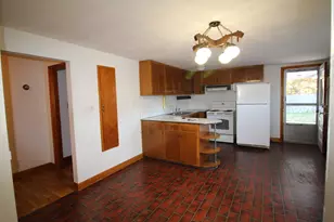 4 Travers St, Hudson, NH 03051 - Photo 3