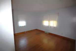 4 Travers St, Hudson, NH 03051 - Photo 7