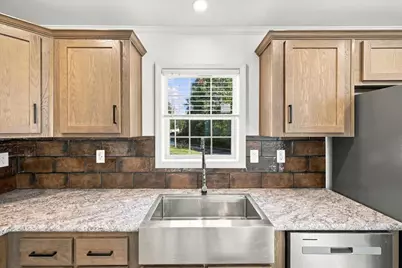 12 Willow Street, Tilton, NH 03276 - Photo 17