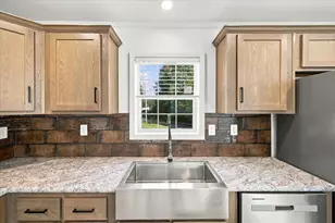12 Willow St, Tilton, NH 03276 - Photo 17