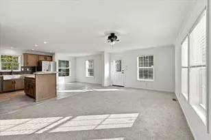 12 Willow St, Tilton, NH 03276 - Photo 13