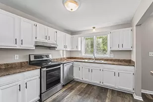 31R South Ave, Derry, NH 03038 - Photo 7
