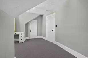663 Amory St, Manchester, NH 03102 - Photo 39