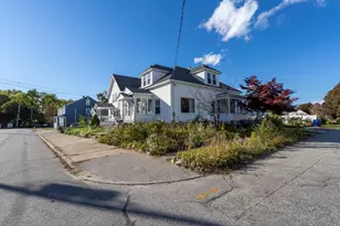 663 Amory St, Manchester, NH 03102 - Photo 53