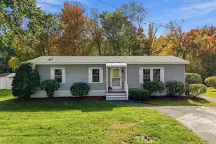 20 Amy Ln, Hampstead, NH 03841 - Photo 1