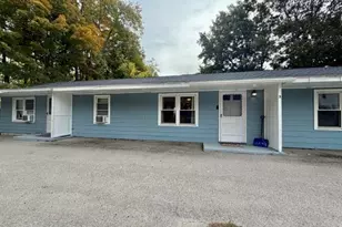 108 Oak St, Rollinsford, NH 03869 - Photo 1