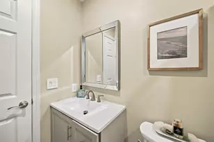 1029 S Mammoth Rd, Manchester, NH 03109 - Photo 43