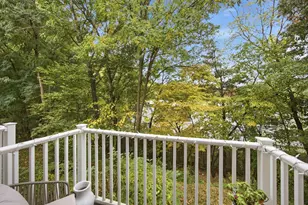 1029 S Mammoth Rd, Manchester, NH 03109 - Photo 25