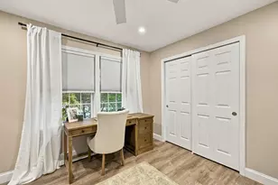 1029 S Mammoth Rd, Manchester, NH 03109 - Photo 41