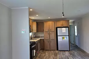 5 Bartlett Ln, Epsom, NH 03234 - Photo 7