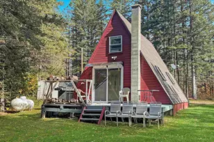 27 Bascom Hill Rd, Colebrook, NH 03576 - Photo 3