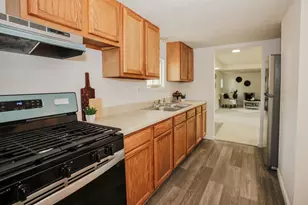 8 Hubbard Rd, Deering, NH 03244 - Photo 9