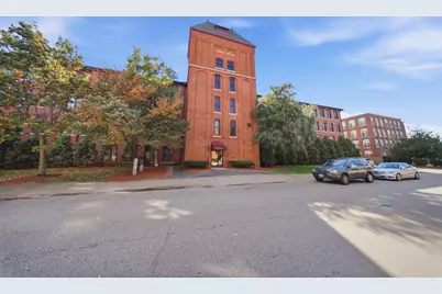 471 Silver Street #204, Manchester, NH 03103 - Photo 1