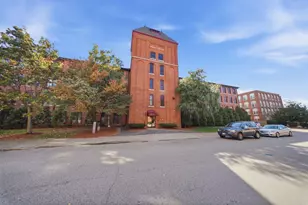 471 Silver St, Manchester, NH 03103 - Photo 1