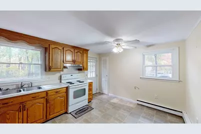 37 Wason Road, Hudson, NH 03051 - Photo 9