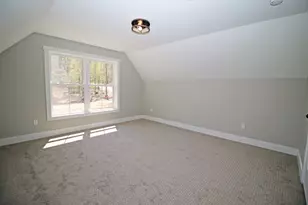 429 Dawn Ct, Pembroke, NH 03275 - Photo 23