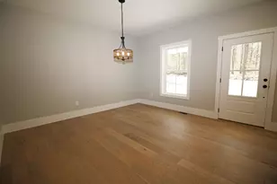 429 Dawn Ct, Pembroke, NH 03275 - Photo 9