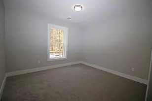 429 Dawn Ct, Pembroke, NH 03275 - Photo 19
