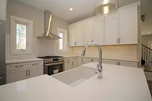 429 Dawn Ct, Pembroke, NH 03275 - Photo 7
